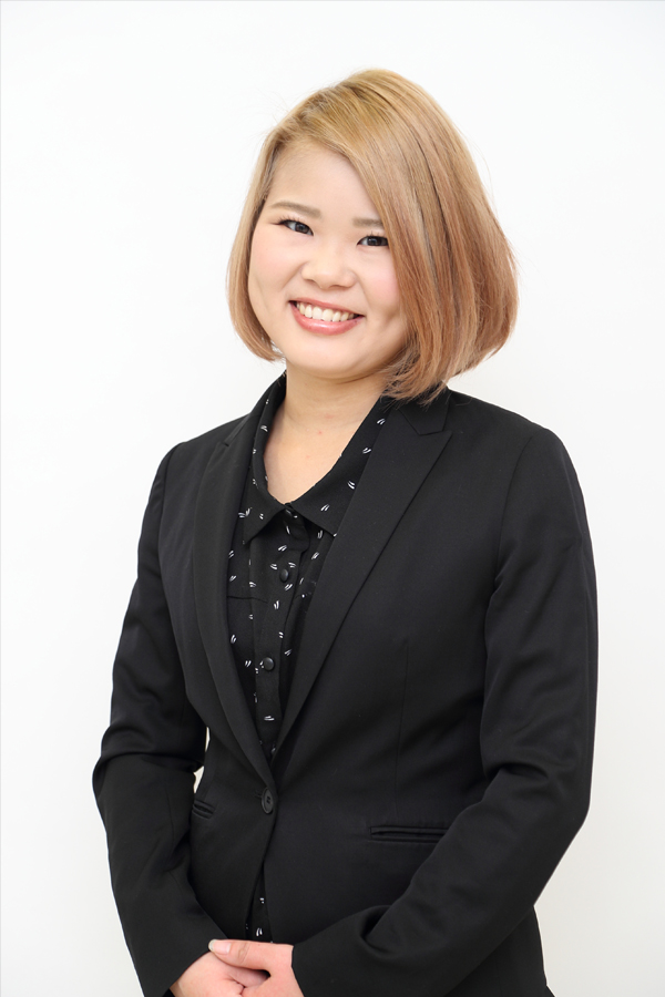 石井　美帆